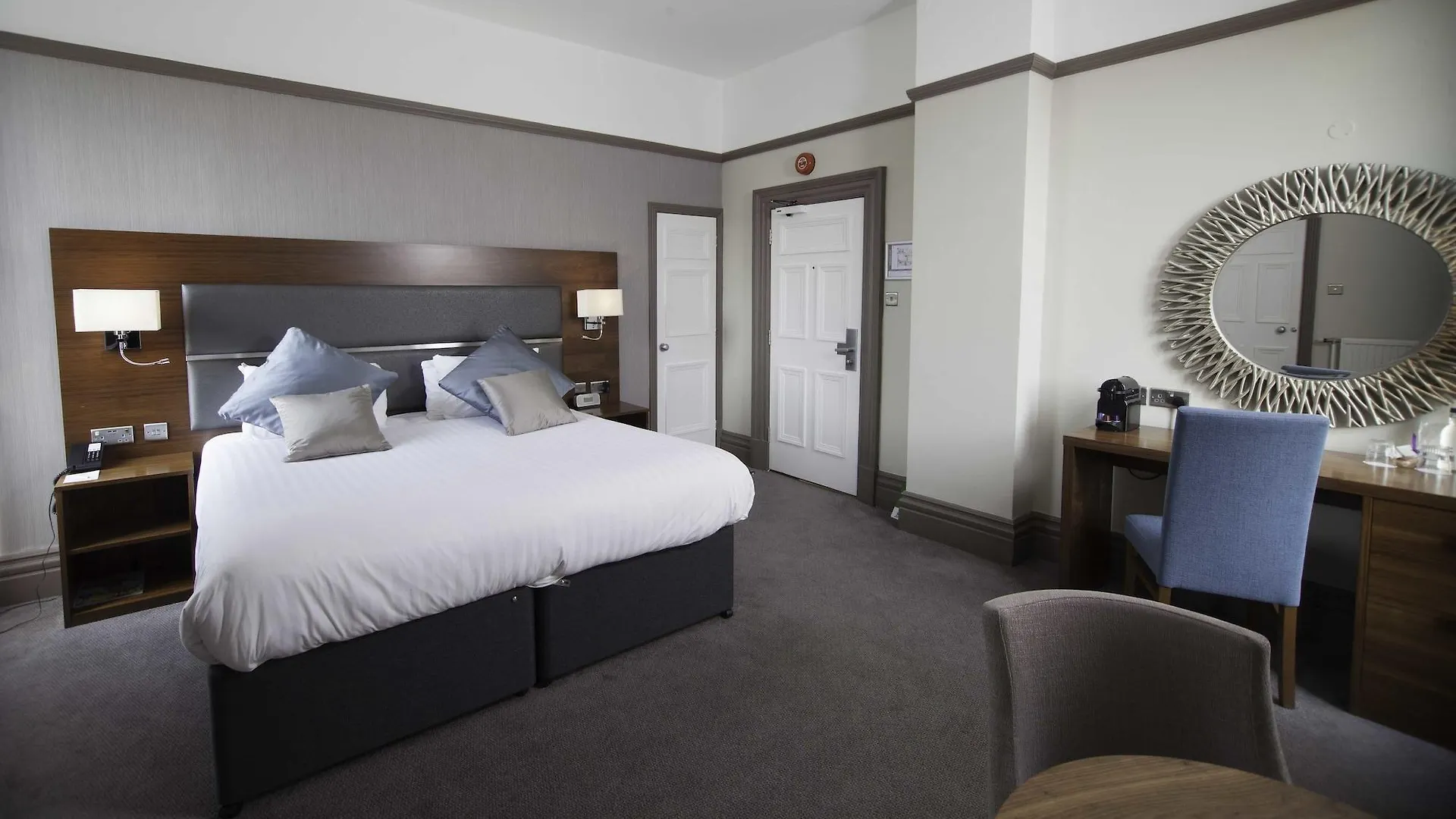 Best Western Chilworth Manor Hotel