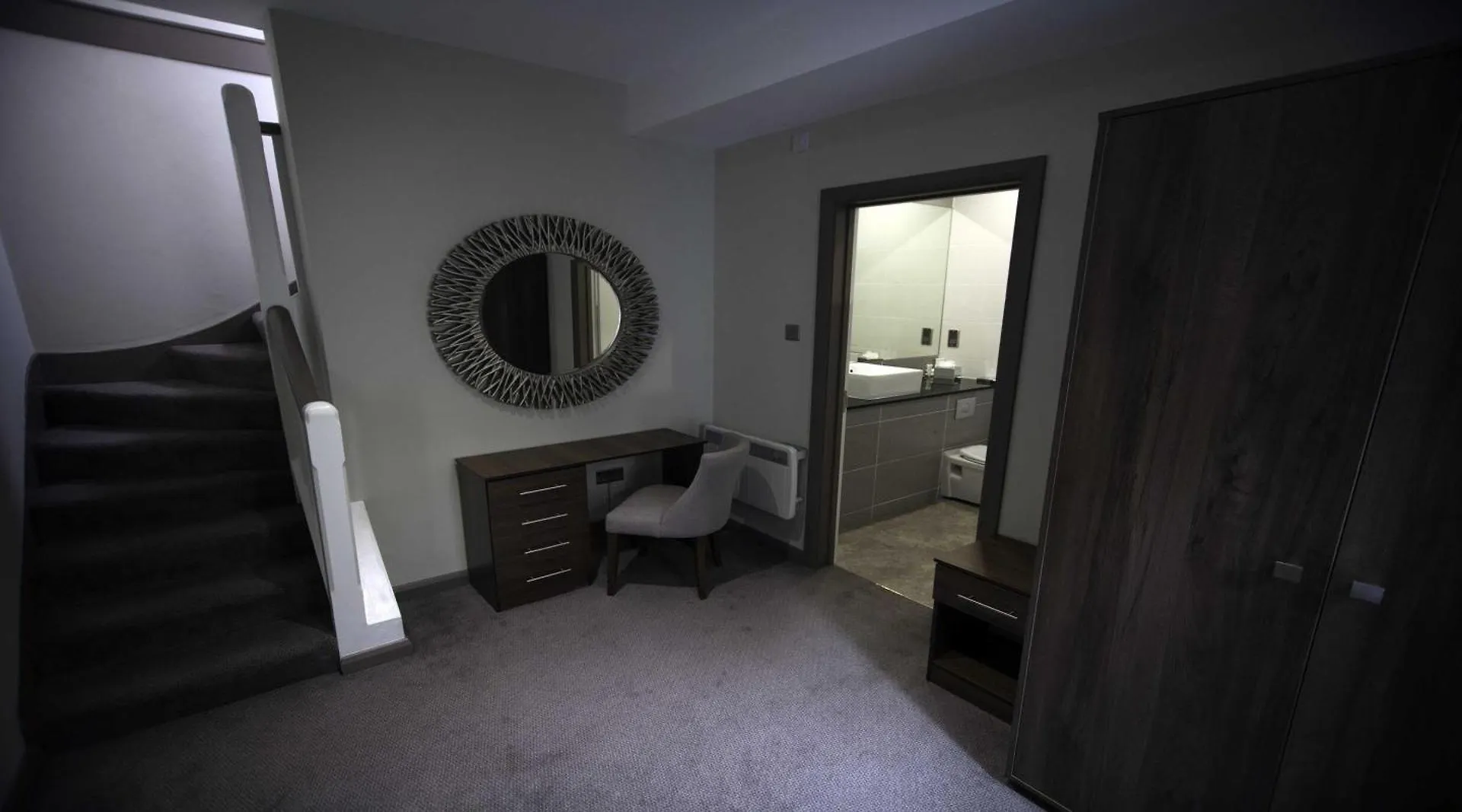 Best Western Chilworth Manor Hotel